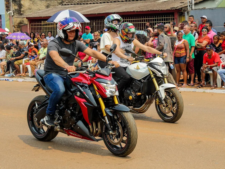 darwin motorcycles — on location